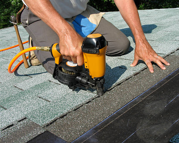 Roof Gutter Cleaning in Apple Valley, CA